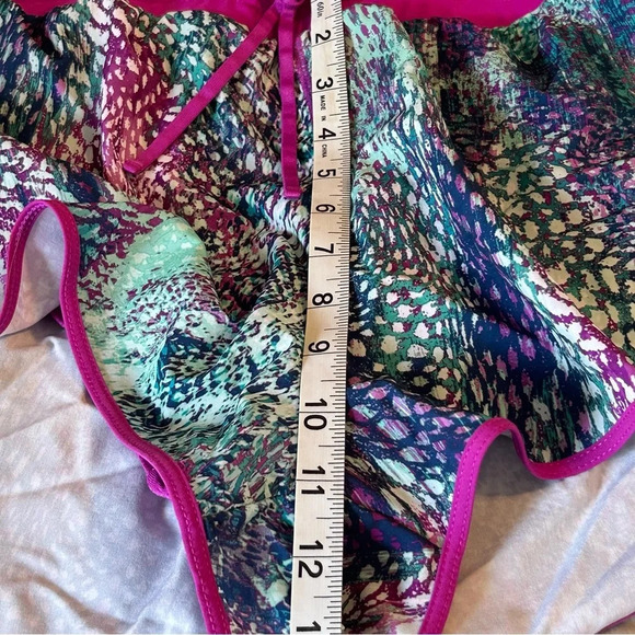 Fabletics Suva Run Short II Women's Size XXL Athletic Running Shorts Drawstring - Picture 11 of 12